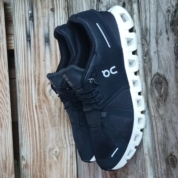 On Running Other - On cloud running shoes